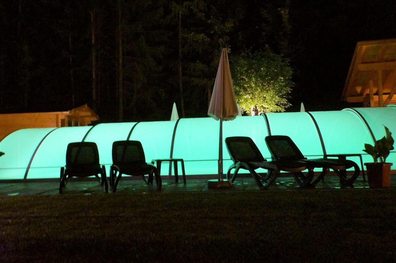 Gaestehaus Almrausch, Ferienanlage Mit Pool Nassereith Eksteriør bilde