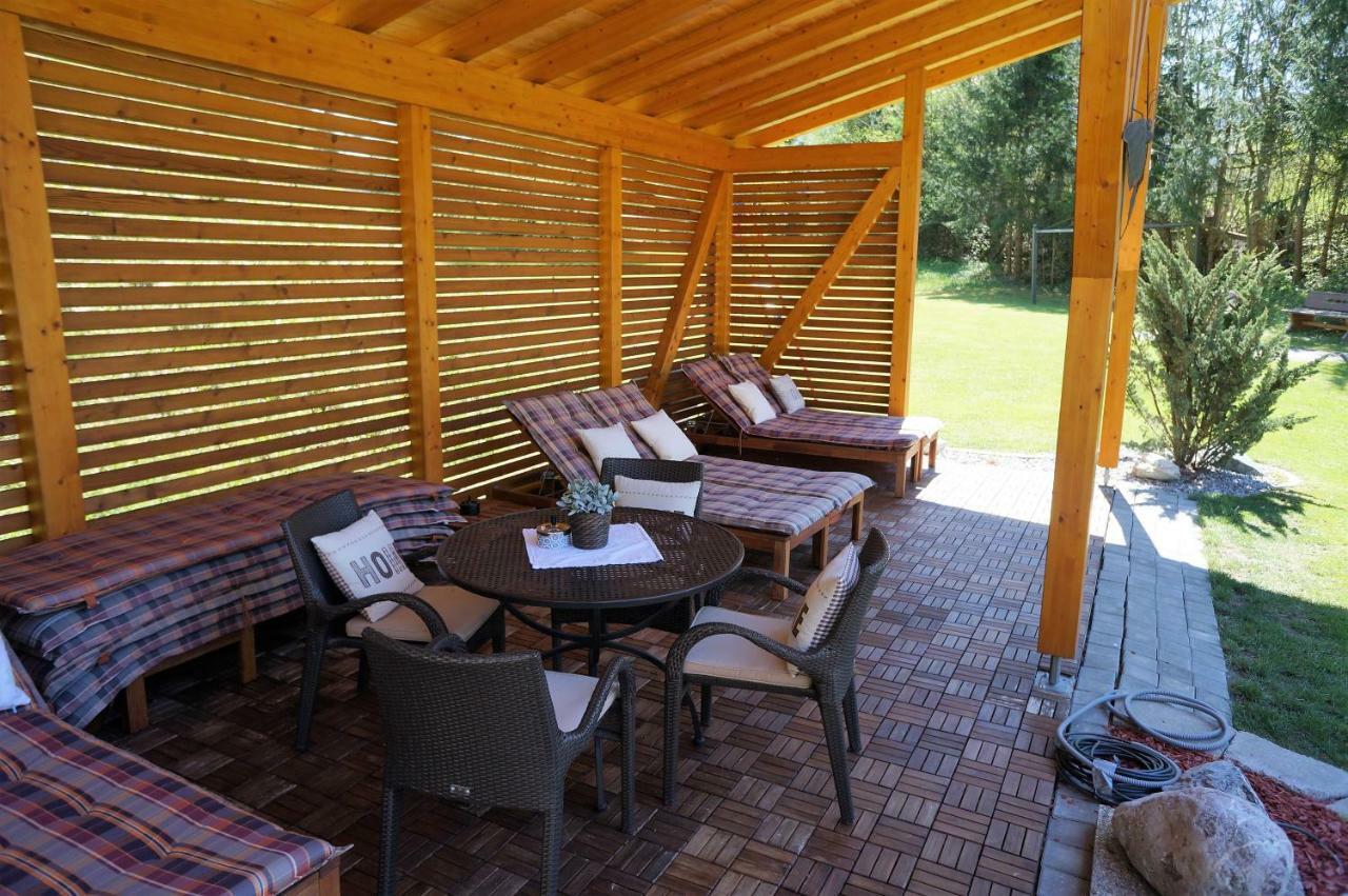 Gaestehaus Almrausch, Ferienanlage Mit Pool Nassereith Eksteriør bilde