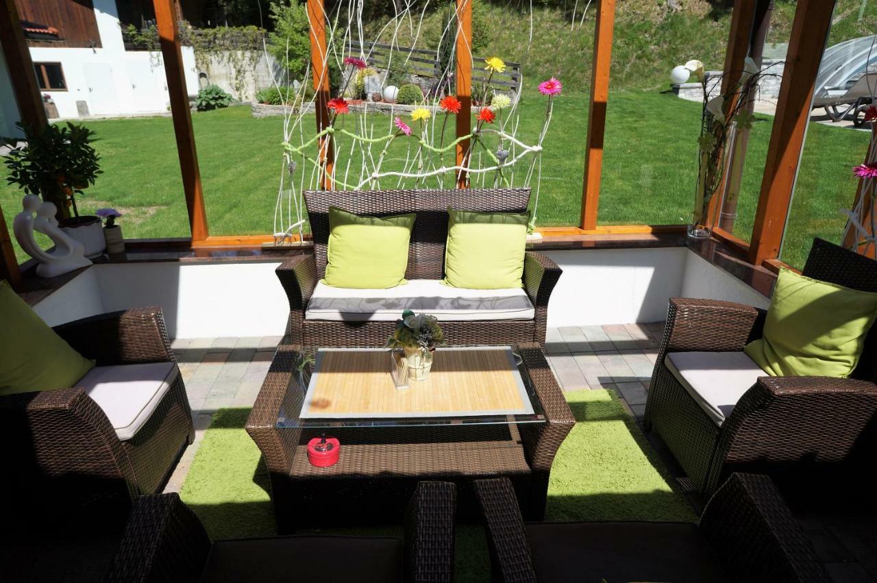 Gaestehaus Almrausch, Ferienanlage Mit Pool Nassereith Eksteriør bilde