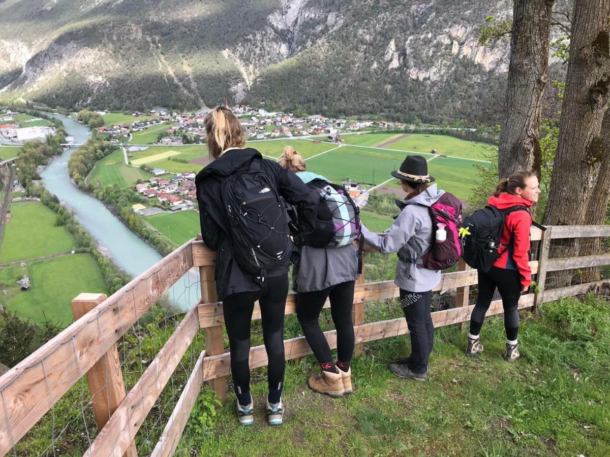 Gaestehaus Almrausch, Ferienanlage Mit Pool Nassereith Eksteriør bilde